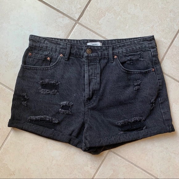 Forever 21 Pants - 💫FINAL SALE High waisted black jean shorts